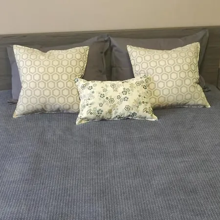 דירה Home Apartament בראשוב