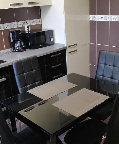 Home Apartament Apartman *